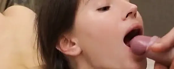 "Sik beni" dediğimde "boğazımı sik" anlamına geliyor!