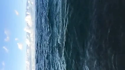 Ocean Slowmo'da tombul kızıl saçlı.
