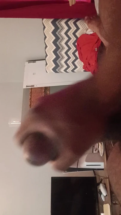 Evde boşalıyor porno izle
