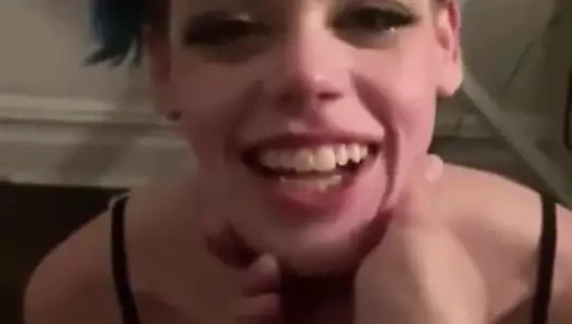 itaatkar kız arkadaş oral seks