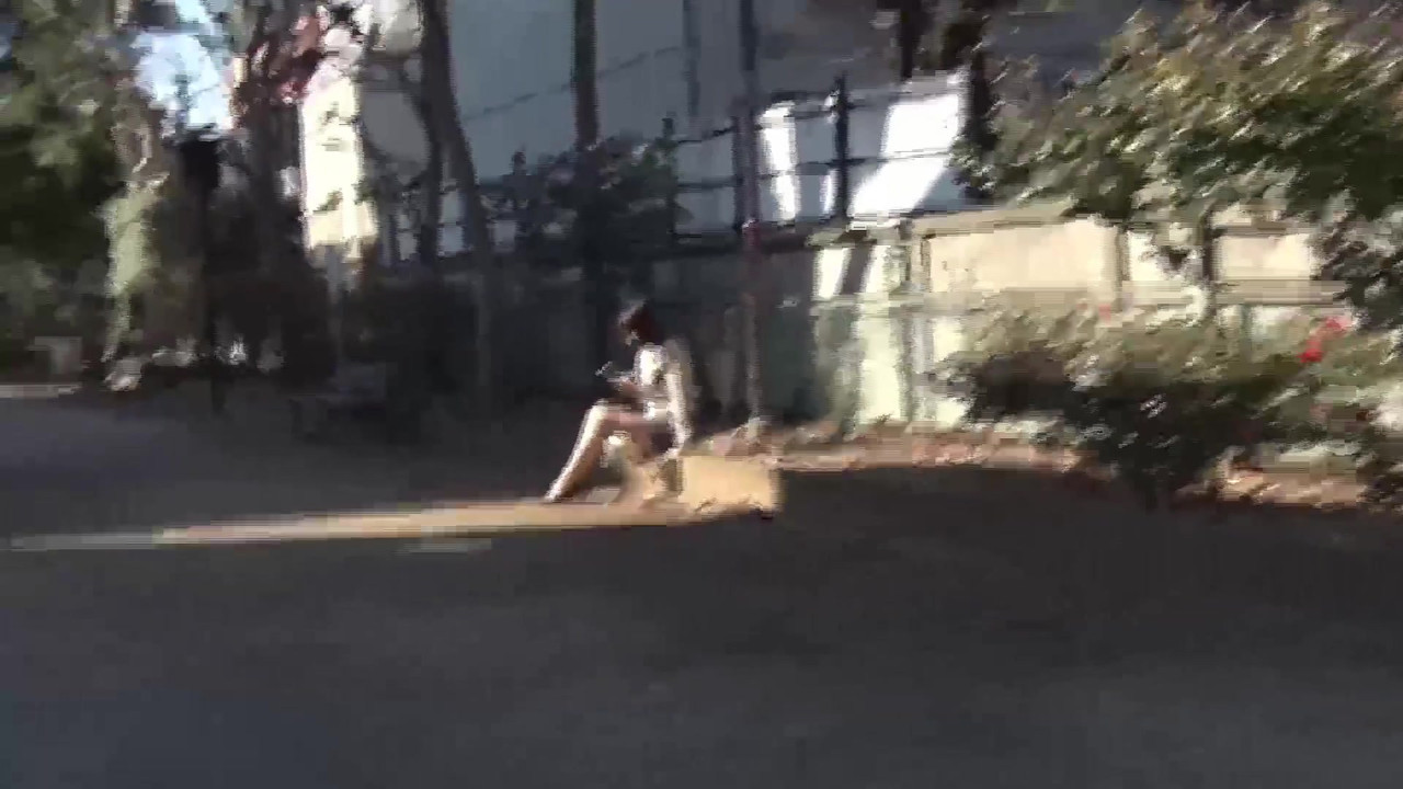 Beware of men soliciting free trial massages! I was cheated and had a creampie... 3