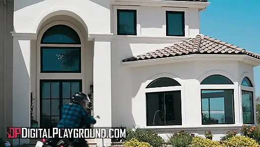 Digitalplayground - Chanel Camryn eski sevgilisiyle yeniden bir araya geliyor ve götünü bir kez daha siktiriyor