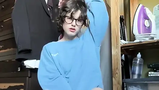 Kıllı amcığımı göt tıkacıyla parmaklıyorum ve sikiyorum