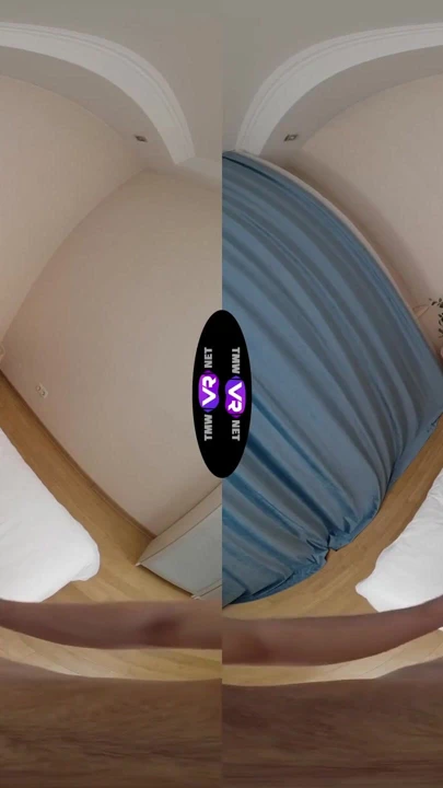 Polly Yangs kulaklıklarını düşürüp erkek arkadaşının sert duş yarağına biniyor - teenmegaworld | Klip 1