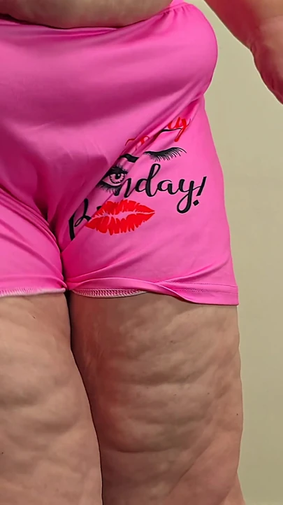 Külotumu dağıtıyorsun!! - Kameralı adam sosyal medya porno yıldızı külotunda bolca dölünü sıvazlamaya başladı