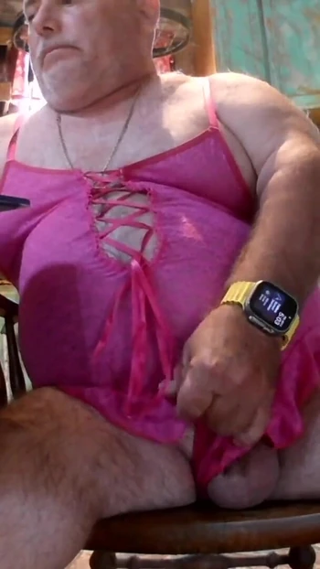 Незабываемый момент из "Красного нижнего белье делает это снова"