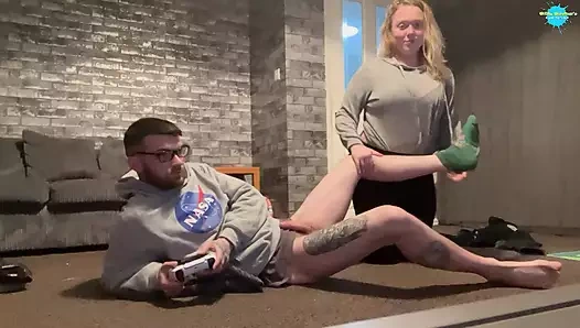 Oyun oynamak ve sikimi emdirmek...her erkeğin hayali!!