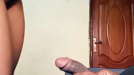 Doğrudan yarağıma bindikten sonra banyo yapıyor