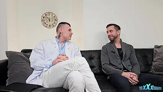 Dr. Dante'nin Leo ile samimi terapi seansı