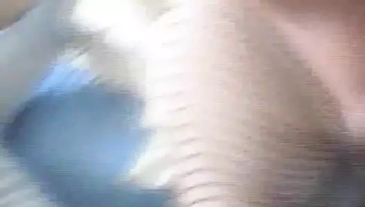 Genç çift birbirinden zevk