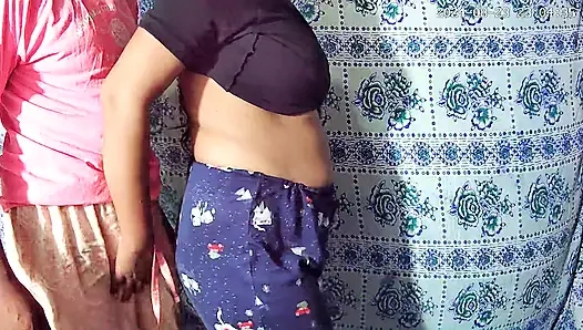 Nepalli kız ve üvey baba ormanda seks yapıyor