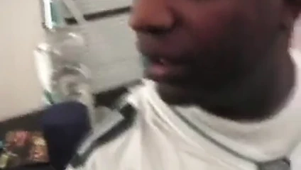 Siyah yarak sohbet hattında ücretsiz beyaz kedi bulundu