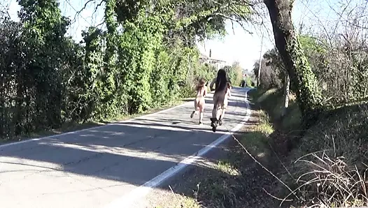 Covid19 karantinası sırasında açık havada seks ve kamu çıplaklığı