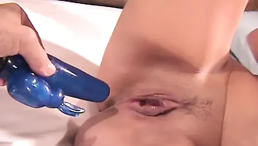 Bu ateşli sarışın orta yaşlı seksi kadını iş başında izlemeye bayılacaksın