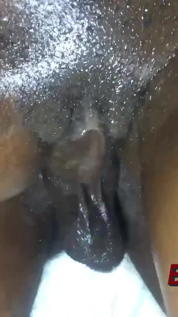 Эпический момент из "Возбужденная мачеха в ванной"