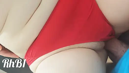 İçime geldi. Spermi amcığımdan külotuma sızdırıyor.