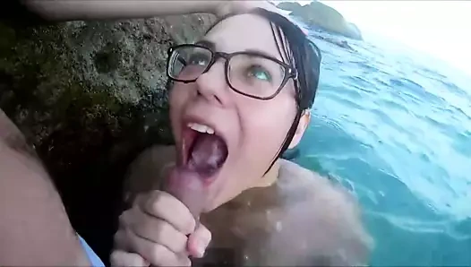 tatil oral seks içinde the sea