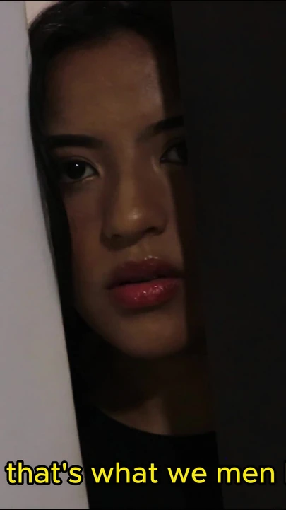 Захватывающий момент из "MIshell невинная сводная сестра пробует член Mla в первый раз"