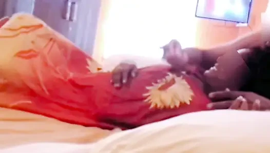 Hintli tamil otel hizmetçisi 69 pozisyonunda amını yalıyor ve sahibi tarafından sert misyoner sikişi bölüm 2
