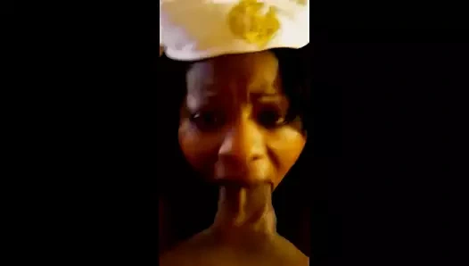 astsubay göğüsleri