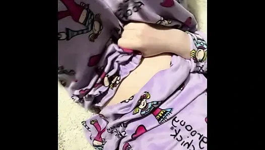 Külotumu işeyene kadar bir hayranımın idrar kesemi kontrol yapmasına izin veriyorum