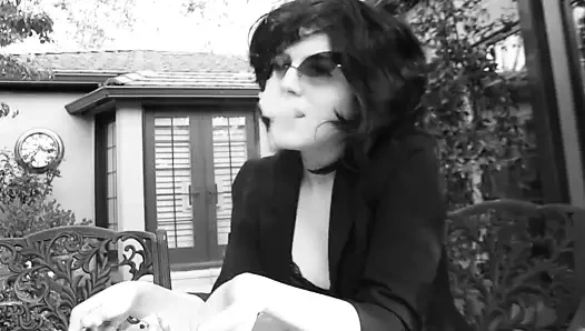 Calibratemygallows 3000 takipçiye özel (çıplak poz)