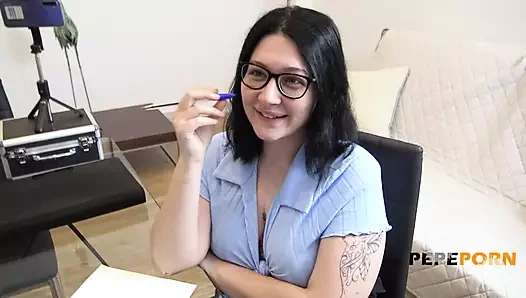 O sapık bir sürtük! Merakipacense özenti porno oyuncularını azdırıyor