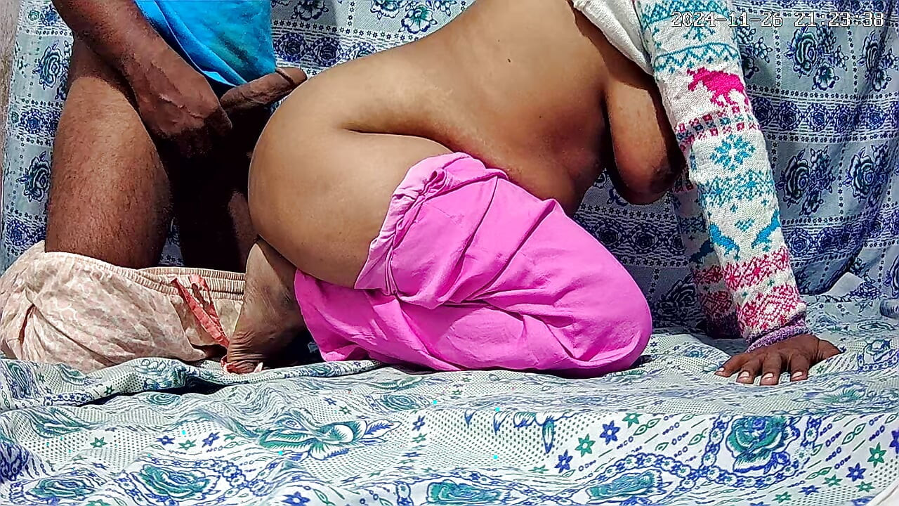 Hintli anne ve baba domaltmalı seksin tadını çıkarıyor xnxx 286t