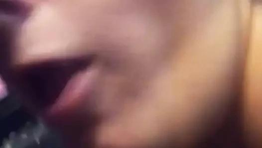 Kız arkadaş veren bir bj sevmek bir porno