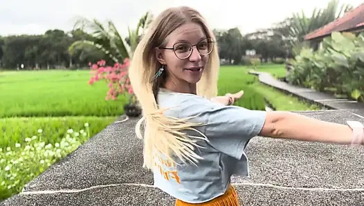 How an AI girlfriend can help you (or break you)