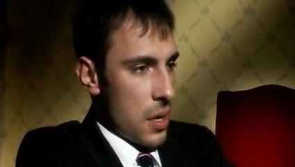 1 kız, 1 erkek ve bir transeksüel