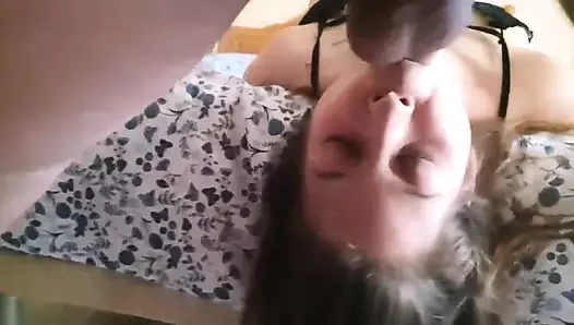 Erkek arkadaşımı çeşitli pozisyonlarda emiyor