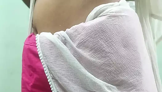 Ev hanımı üvey erkek kardeşiyle rol yapma romantizminin tadını çıkarıyor bölüm 3