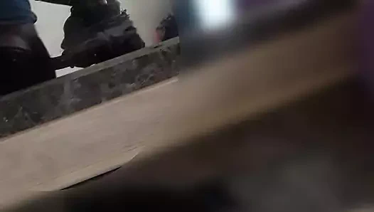 Serbest bırakmamdan 30 dakika sonra beni 30 saniyede boşaltıyor