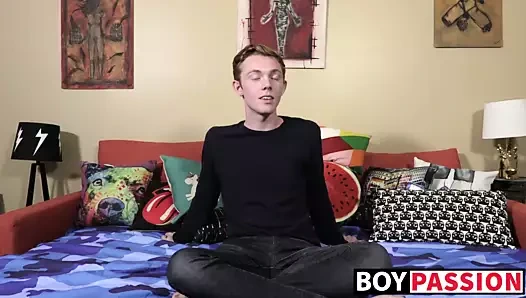 minik twink konuşurken önce hoş onun popo delik ve mastürbasyon