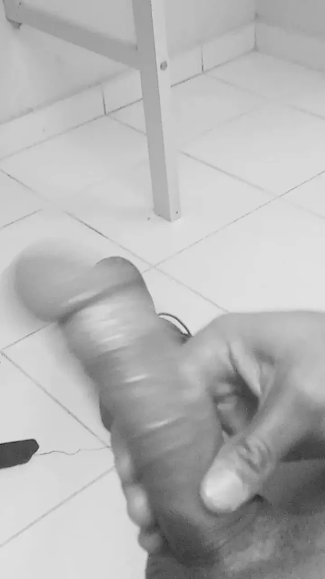 Seksi memurun iş yerinde orgazm olması için mastürbasyon - gerçek