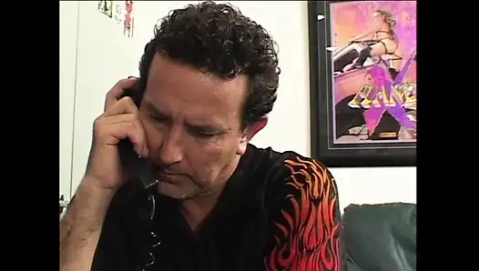 Büyüleyici Amerikalı tanrıça büyük yarak alıyor - bölüm 2