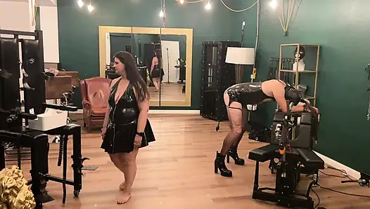 Fetiş çatı katları tv kölesi ile sert anal seans bölüm 1-4