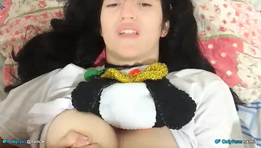 Bebek kostümü içinde sikilmek istiyor