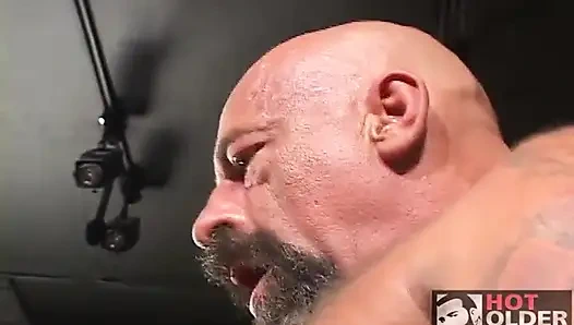 Amatör baba grup seks partisi herkes sikişiyor