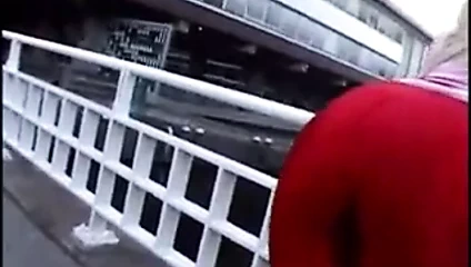 seksi model açık havada facesitting