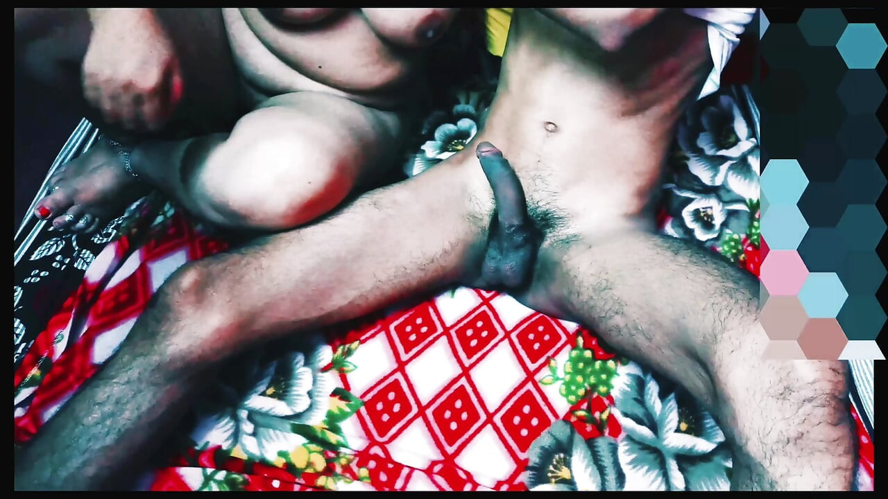 Bangladeşli teyzenin göğüsleri ve meme uçları ateşli romantizm çıplak kızlar xxx video