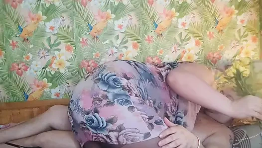 Kadınlar günü çiçekleri ve sikiş