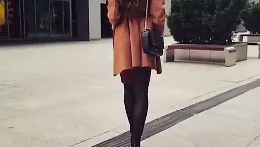 Dışarıda poz vermek