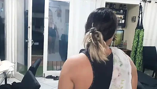 Daha fazla dayanamadım ve hatta götümü oğlumun arkadaşına verdim, bir oğlana. Oyuncak Aktör