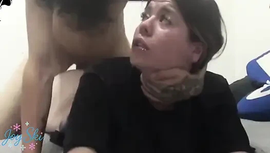 Anal yumruk ateşli kızı şaşırtıyor