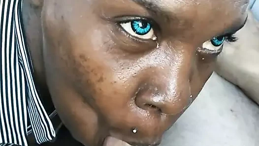 seksi mavi gözlü kız verir bj