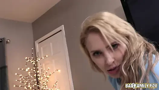 Badfamilypov - Alix Lynx'in azgın doğası üvey babasıyla başını belaya sokuyor