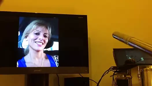 Orta yaşlı seksi kadın bith götünü sikiyor