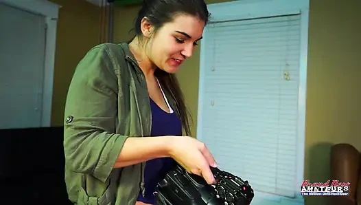 Jennifer Vicky büyük memeli sarışın tombul orta yaşlı seksi kadınlar istekli göt dil!